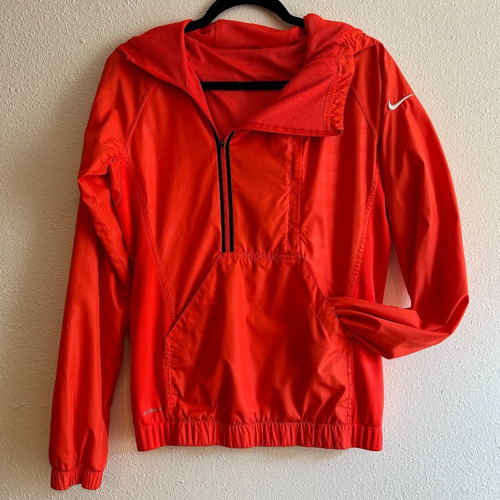 Nike Sportswear Windbreaker Jacket RN#56323 - CA#05553, Small